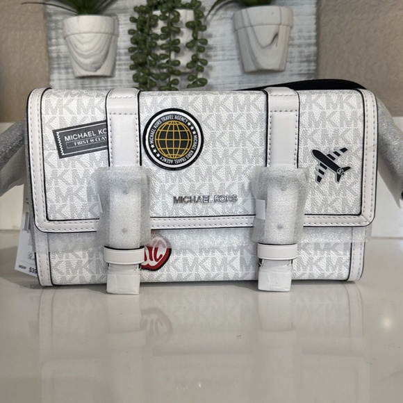 Michael Kors Cooper Embellished Signature Logo Trunk Crossbody Bag - White - Picture 1 of 8
